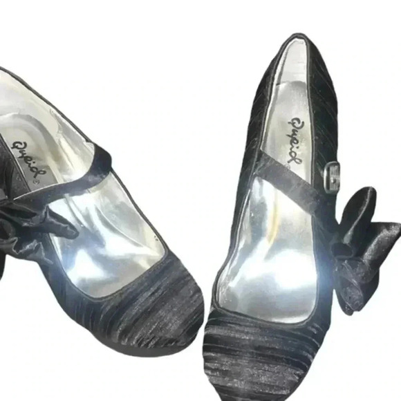 QUPID SATIN HEELS WITH BOWS - Picture 5 of 5